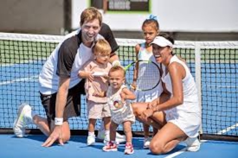 Jessica Olsson with her husband Dirk Nowitzki and their children
